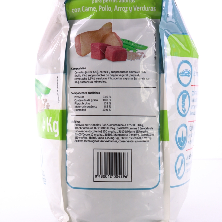 comida perros carne,pollo,arroz y verduras,4k