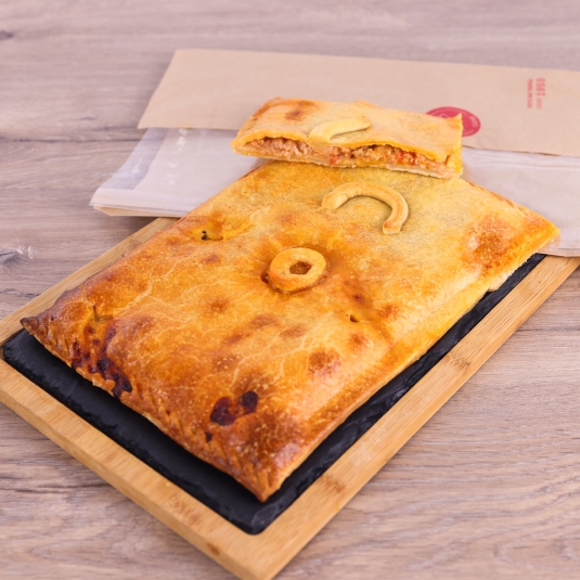 empanada carne 19x28, ud